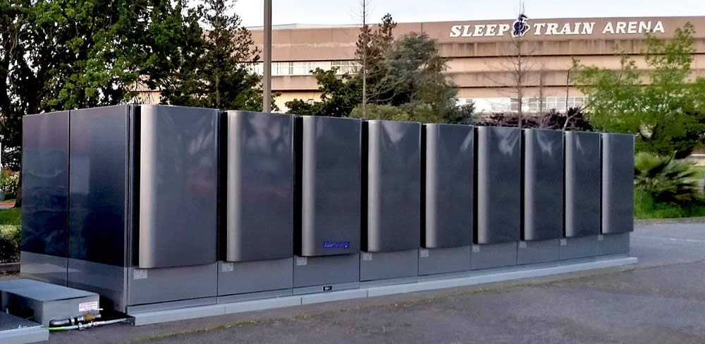 Bloom’s Rapid Microgrid at Sleep Train Arena in Sacramento is supporting a field hospital assembled by the State of California to treat overflow COVID-19 patients.